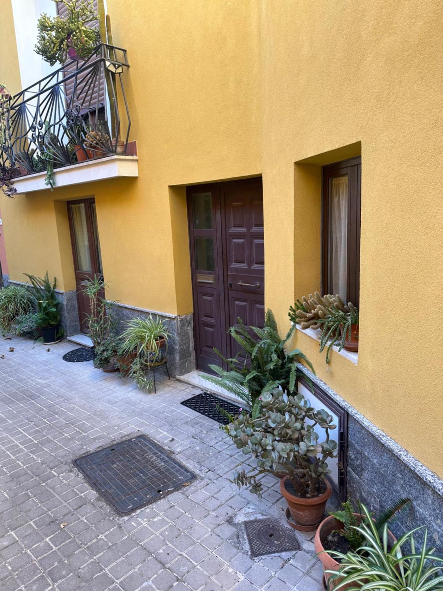 Cottage Gole Alcantara Pafumi Graniti Esterno foto